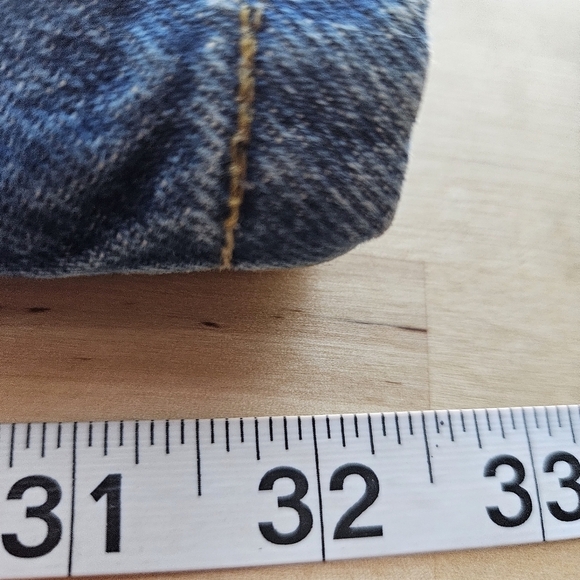 Carhartt Straight Traditional Fit Denim Blue Jeans men's size 46X32 B18 DST - Picture 8 of 12